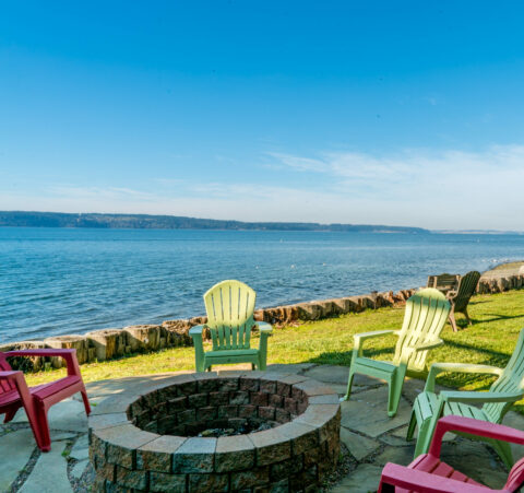 Home, Camano Island Inn and Bistro